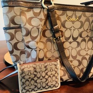 Coach classic print Purse and matching wallet